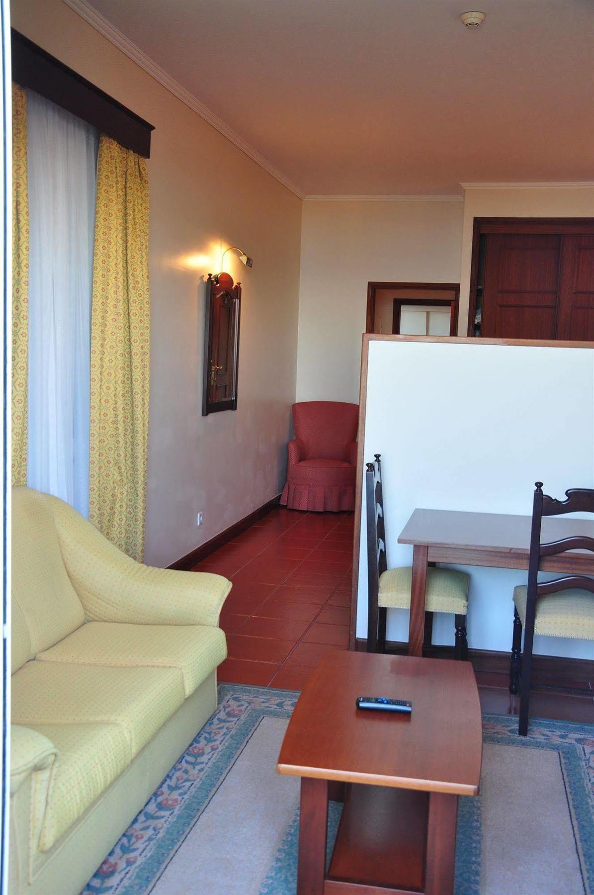 Marta Apartahotel Funchal (Madeira)